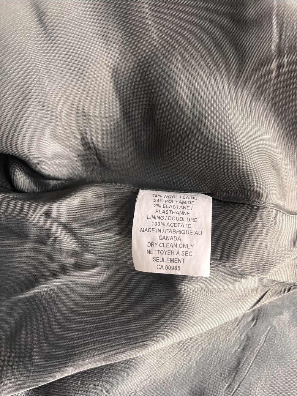 Holt Renfrew Pinstripe Women's Wool Blazer - Classic - Size 10 | Vintage - Picture 6 of 13